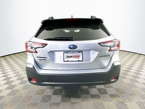 Certified 2025 Subaru Outback Onyx Edition image 9