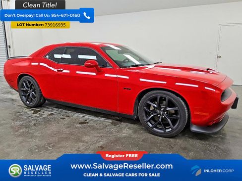 Used 2023 Dodge Challenger R/T w/ Blacktop Package image 5