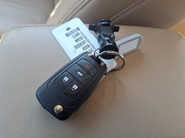 Used 2010 Buick LaCrosse CXS FWD image 25