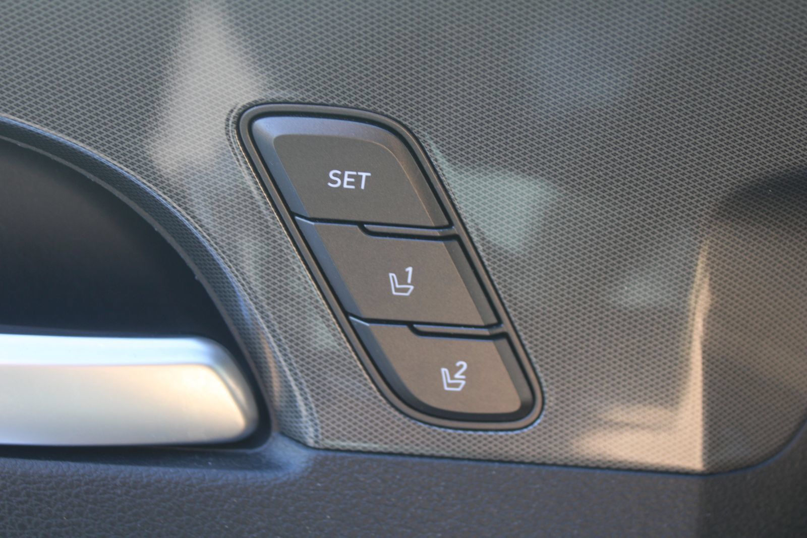 Used 2023 Hyundai Santa Fe Calligraphy AWD/4WD image 23