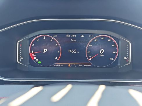 Used 2025 Volkswagen Jetta GLI Autobahn FWD image 24