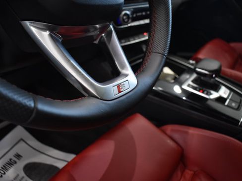 Certified 2025 Audi SQ5 Premium Plus w/ Premium Plus Package image 20