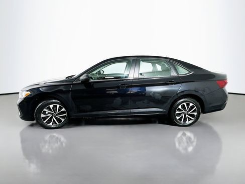Used 2024 Volkswagen Jetta S image 4