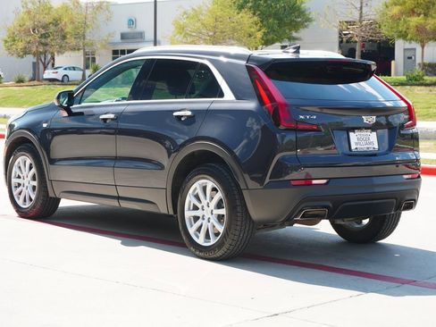 Used 2023 Cadillac XT4 Luxury w/ Cold Weather Package image 3