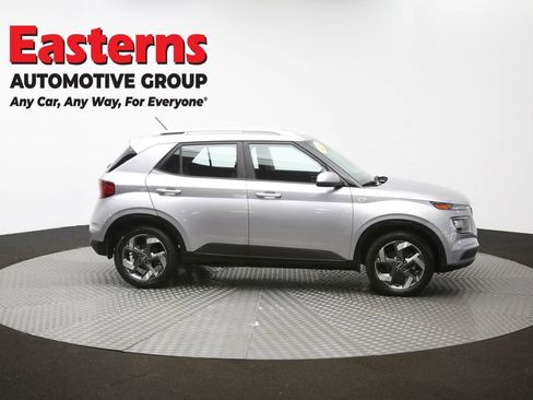 Used 2023 Hyundai Venue SEL image 47