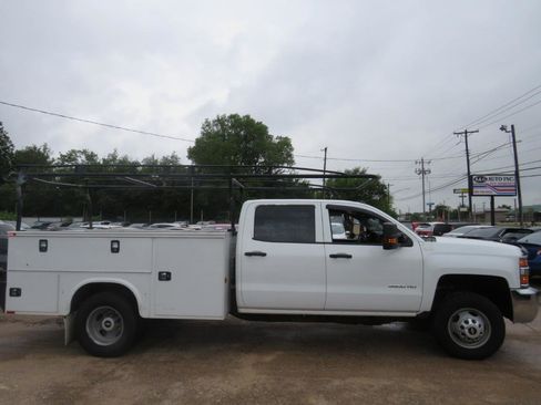 Used 2019 Chevrolet Silverado 3500 W/T w/ WT Convenience Package AWD/4WD image 4