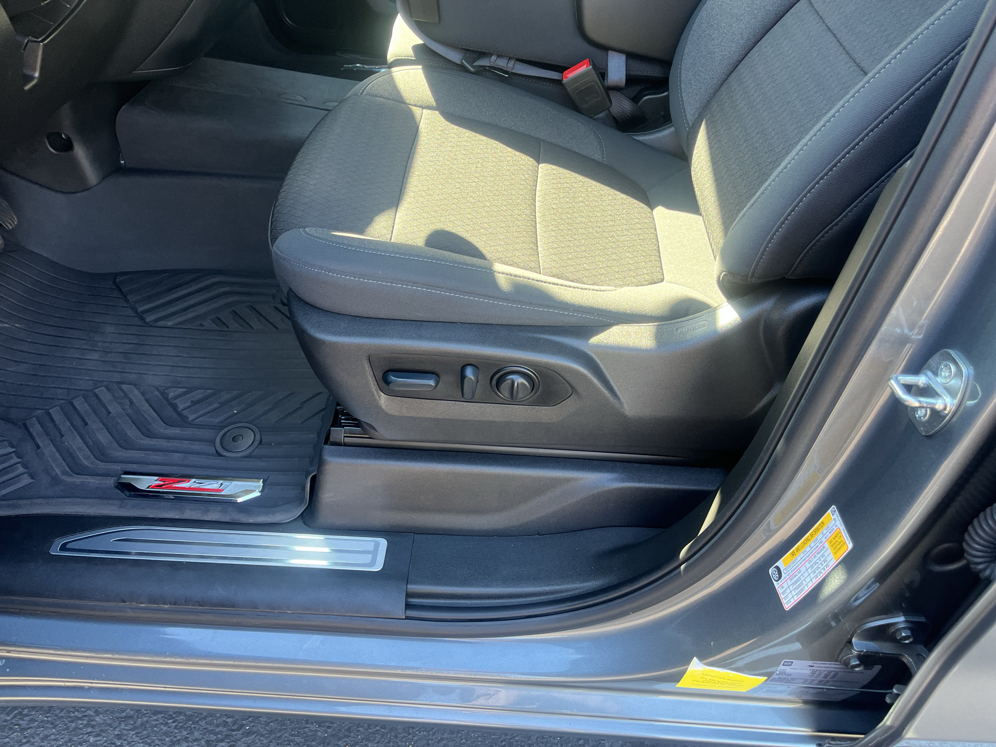 Used 2022 Chevrolet Silverado 1500 RST AWD/4WD image 19