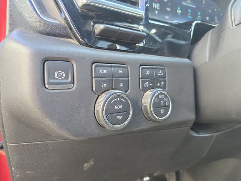Used 2023 Chevrolet Silverado 1500 High Country w/ Technology Package AWD/4WD image 20