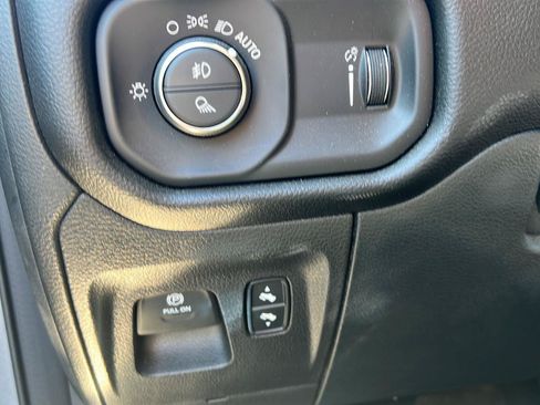 Used 2021 RAM 1500 Big Horn AWD/4WD image 13
