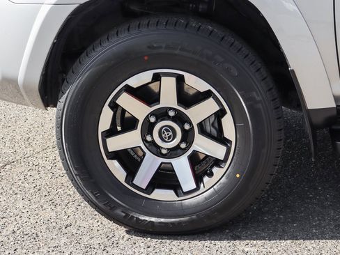 Used 2022 Toyota 4Runner TRD Off-Road Premium image 45