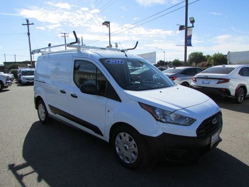 Used 2022 Ford Transit Connect XL FWD image 2