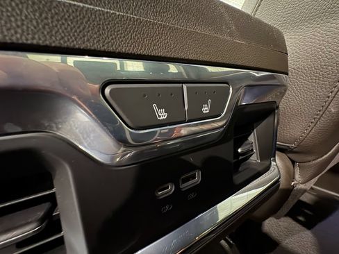 Used 2023 GMC Sierra 1500 Denali w/ Technology Package AWD/4WD image 51