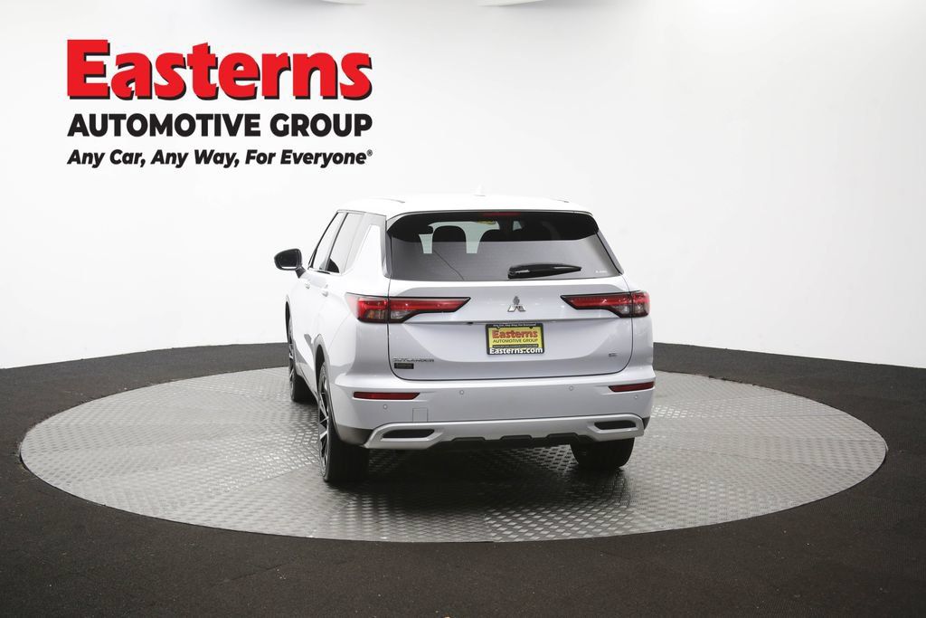 Used 2024 Mitsubishi Outlander SE AWD/4WD image 38