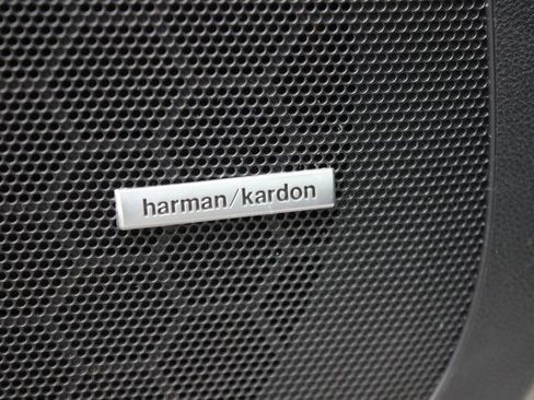 Used 2019 Subaru Ascent Limited image 19