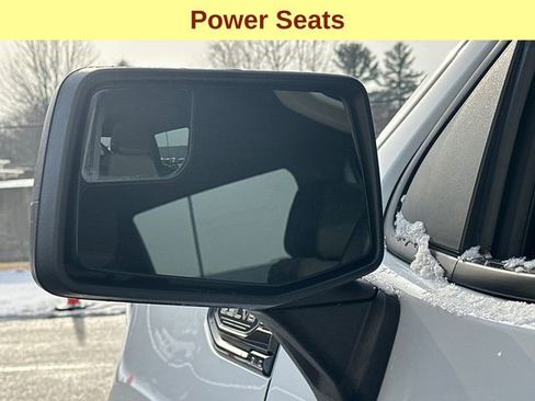 Used 2024 GMC Sierra 1500 Elevation image 8