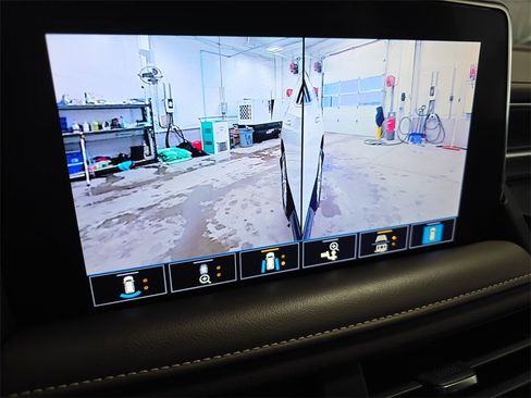 Used 2021 Chevrolet Tahoe High Country image 28