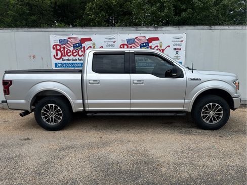 Used 2018 Ford F150 XLT w/ Equipment Group 302A Luxury RWD image 2