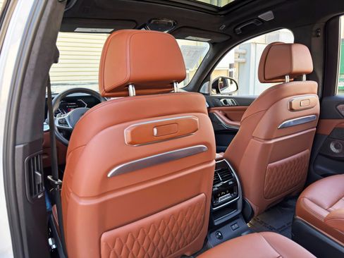 Used 2023 BMW X7 xDrive40i w/ Executive Package AWD/4WD image 47
