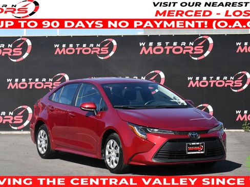 Used 2024 Toyota Corolla LE image 1