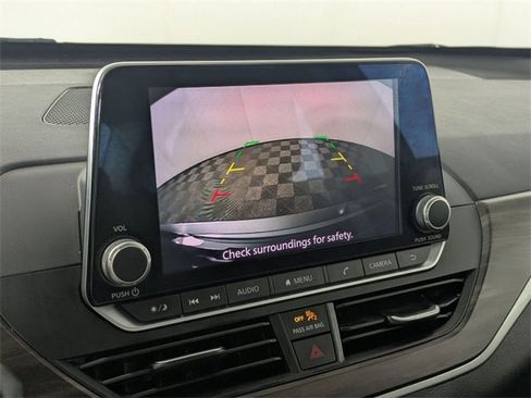 Used 2023 Nissan Altima 2.5 SV image 23