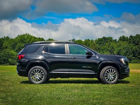 New 2026 GMC Terrain Denali w/ LPO, Floor Liner Package AWD/4WD image 2