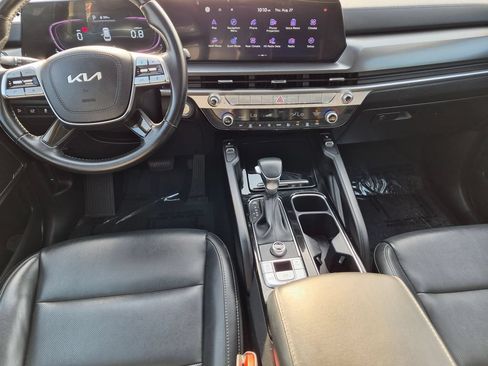 Used 2025 Kia Telluride S FWD image 25