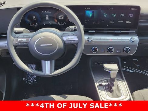 New 2026 Hyundai Kona SE FWD image 6