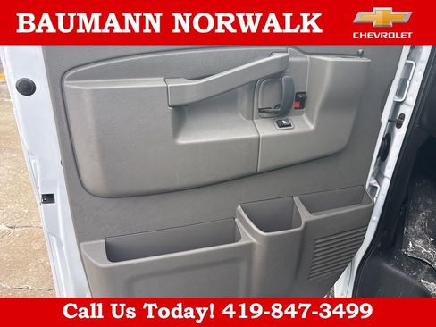 Used 2024 Chevrolet Express 3500 LT w/ LT Preferred Equipment Group image 11