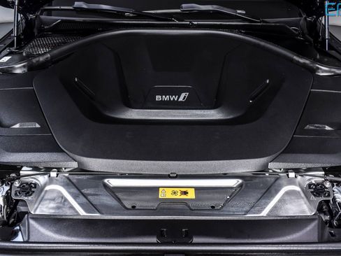 Used 2025 BMW i4 M50 w/ Premium Package image 11