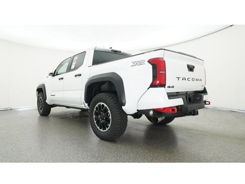 New 2025 Toyota Tacoma TRD Off-Road AWD/4WD image 21