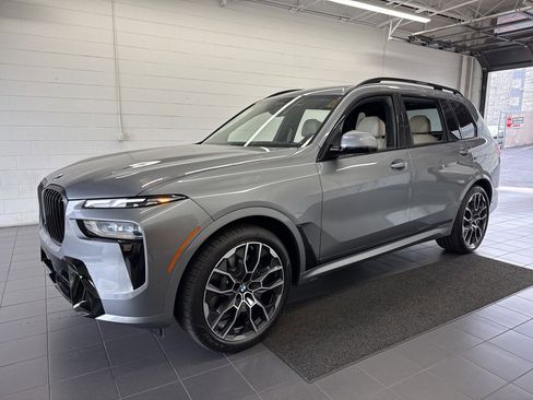 New 2026 BMW X7 xDrive40i w/ M Sport Package image 4