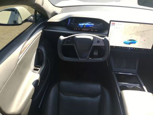 Used 2021 Tesla Model S Plaid image 14