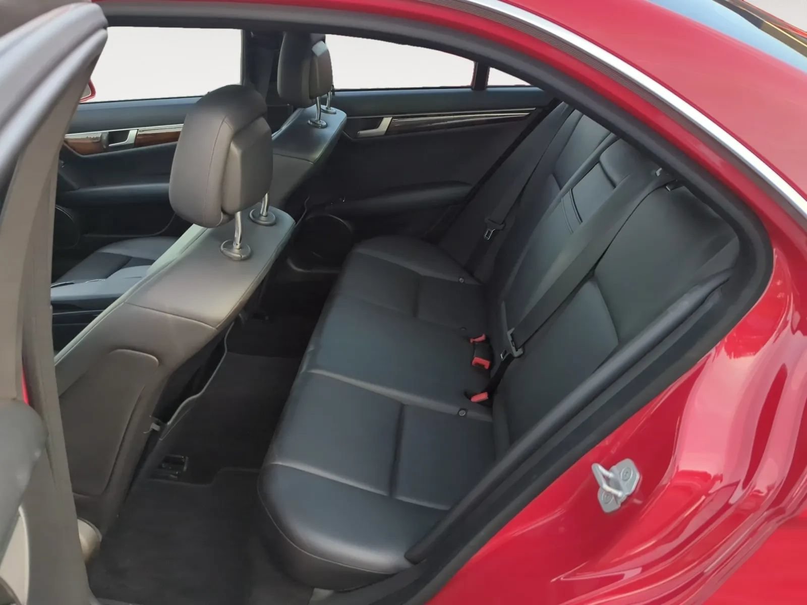 Used 2014 Mercedes-Benz C 250 Sedan image 13