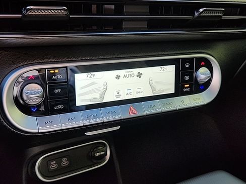 Used 2024 Genesis GV60 RWD image 16