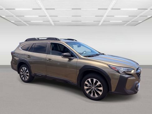 Used 2024 Subaru Outback Limited AWD/4WD image 7