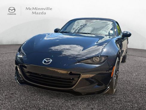 New 2026 MAZDA MX-5 Miata Club w/ Interior Package RWD image 1