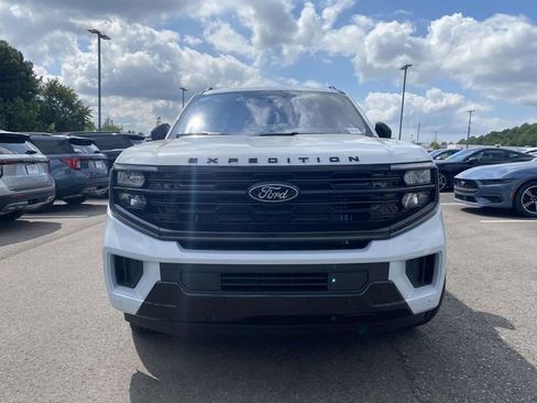 New 2025 Ford Expedition Max Platinum w/ Stealth Appearance Package image 8