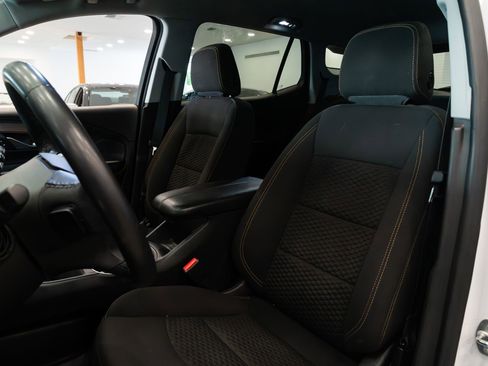 Used 2021 GMC Terrain SLE w/ Elevation Edition AWD/4WD image 6