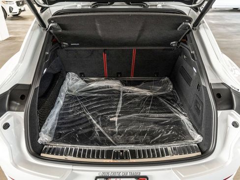 Used 2023 Porsche Cayenne Turbo AWD/4WD image 69