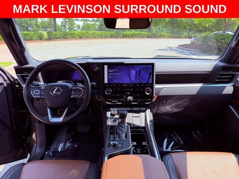 Certified 2024 Lexus GX 550 w/ Cold Area Package AWD/4WD image 15