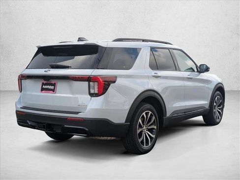 New 2026 Ford Explorer ST-Line AWD/4WD image 2