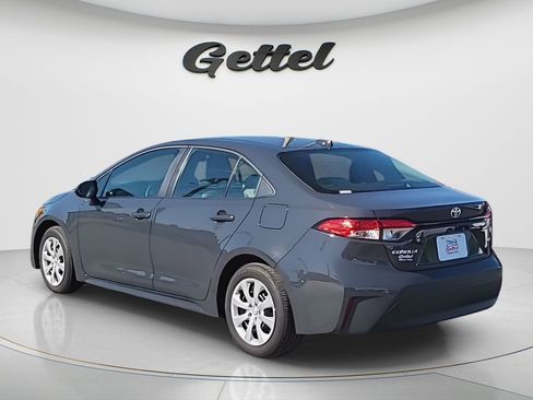 Used 2025 Toyota Corolla LE w/ Convenience Package image 3
