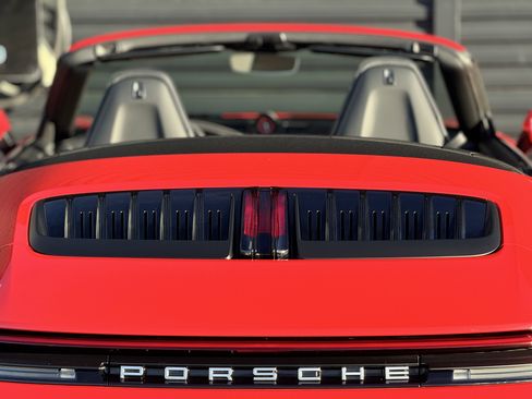 Certified 2025 Porsche 911 Carrera T RWD image 20