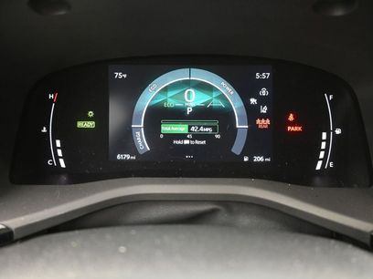 Used 2026 Toyota Camry SE w/ Convenience Package