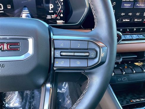 Used 2024 GMC Canyon AT4 w/ AT4 Premium Package image 23