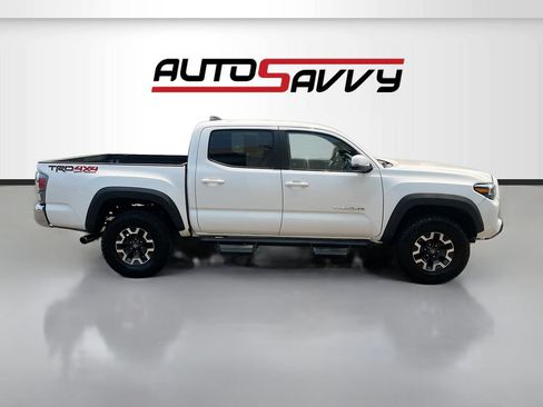 Used 2023 Toyota Tacoma TRD Off-Road AWD/4WD image 8