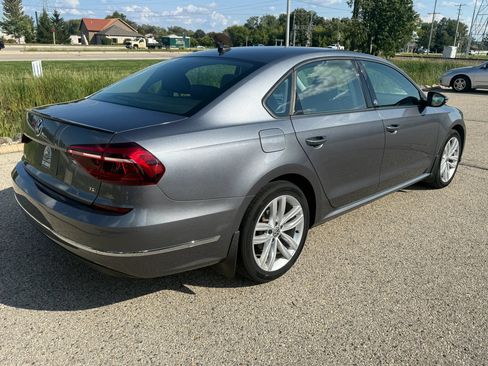 Used 2019 Volkswagen Passat 2.0T Wolfsburg FWD image 5