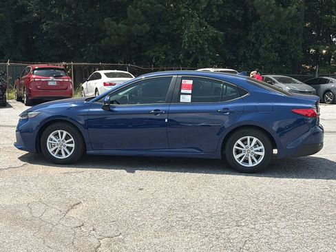 New 2026 Toyota Camry Hybrid FWD image 8