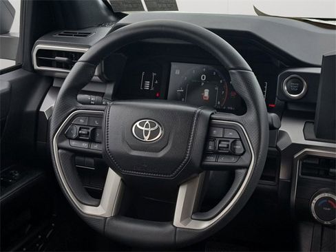 Certified 2025 Toyota 4Runner SR5 image 18