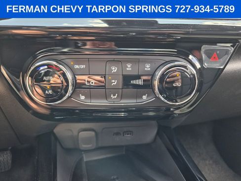 New 2026 Chevrolet Trax RS w/ Sunroof Package image 27